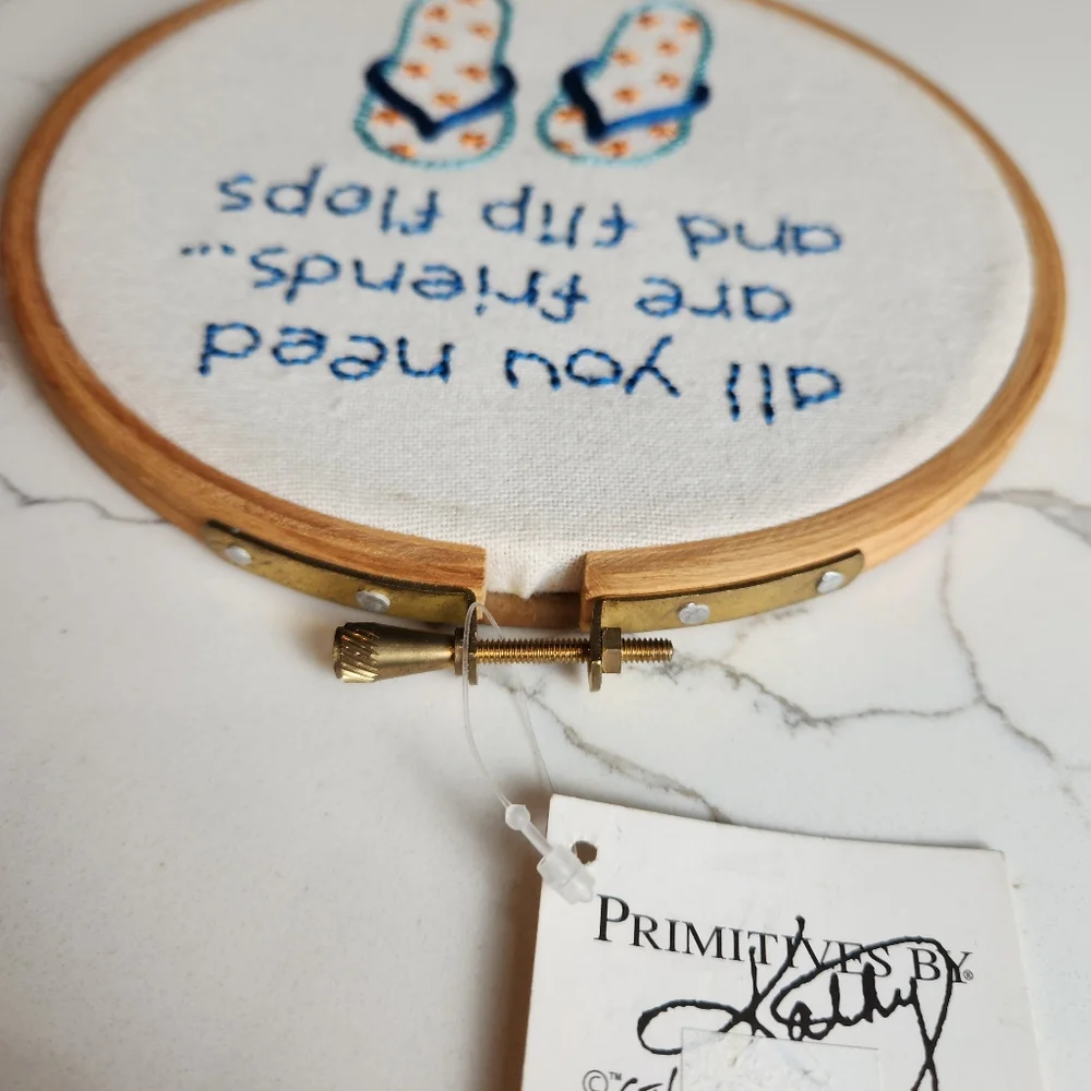NWT PRIMITIVES BY KATHY STITCHERY-FLIP FLOPS - FRIENDS 🧡